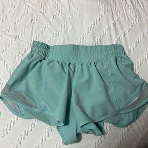Lululemon Hotty Hot Shorts 2.5”